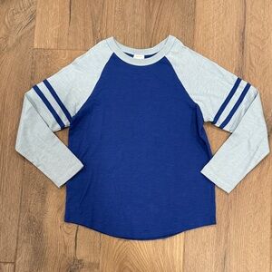 NWOT Hanna Andersson Blue and Gray Long Sleeve Raglan Tee